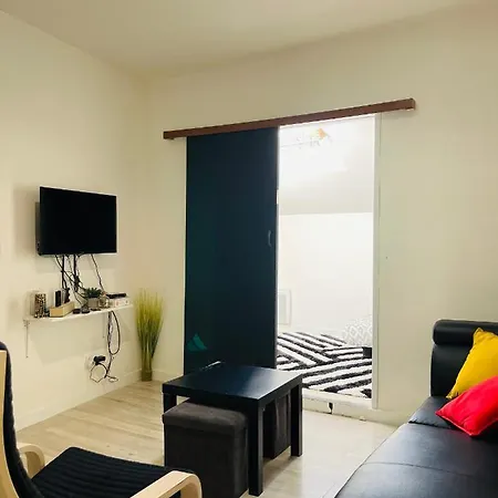 Petit T2 A 5 Min De La Gare Apartment