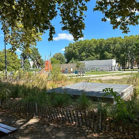 Petit T2 A 5 Min De La Gare Apartmán *