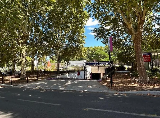 Petit T2 A 5 Min De La Gare Apartman